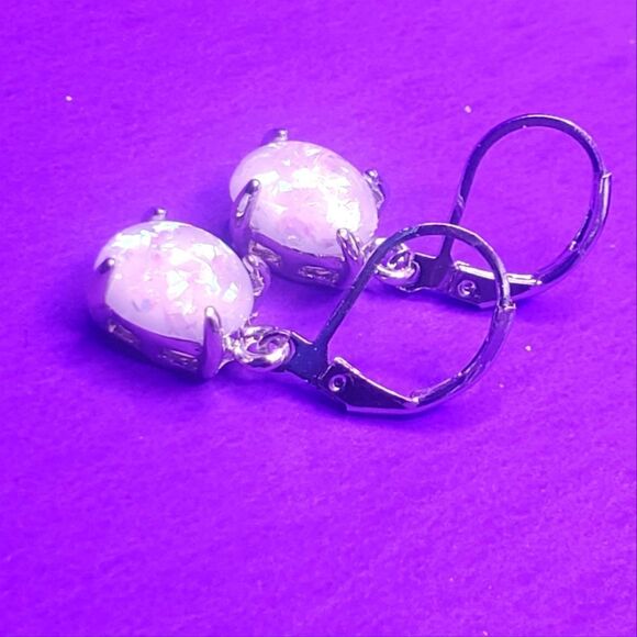 2.0 Ct.Fire Opal Dangling Leverback Earrings on 925 Silver - Women's Jewelry - Picture 6 of 12